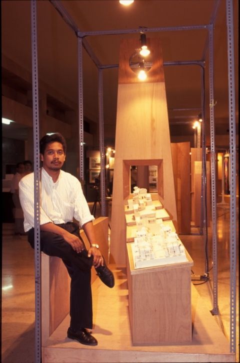 Hendradjat Agustam dalam Pameran Seni Rupa dan Arsitektur, Monumen Nasional, 1995